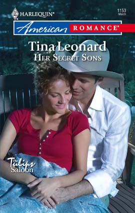 Her Secret Sons - ebook